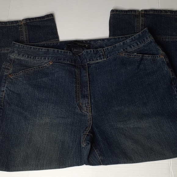 Venezia Jean Capris Women's 16 - Picture 7 of 14
